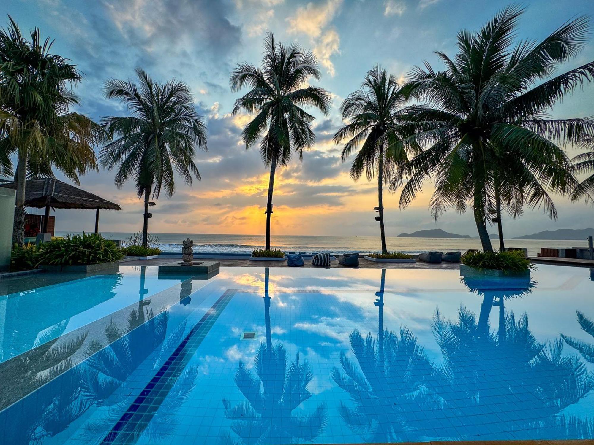 Minitel By The Sea - Pranburi Hotel Sam Roi Yot Bagian luar foto